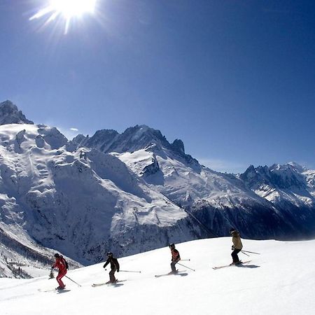Apartment Le Pied Du Brevent - Walk To Ski Lift, Chamonix Getaway Bagian luar foto