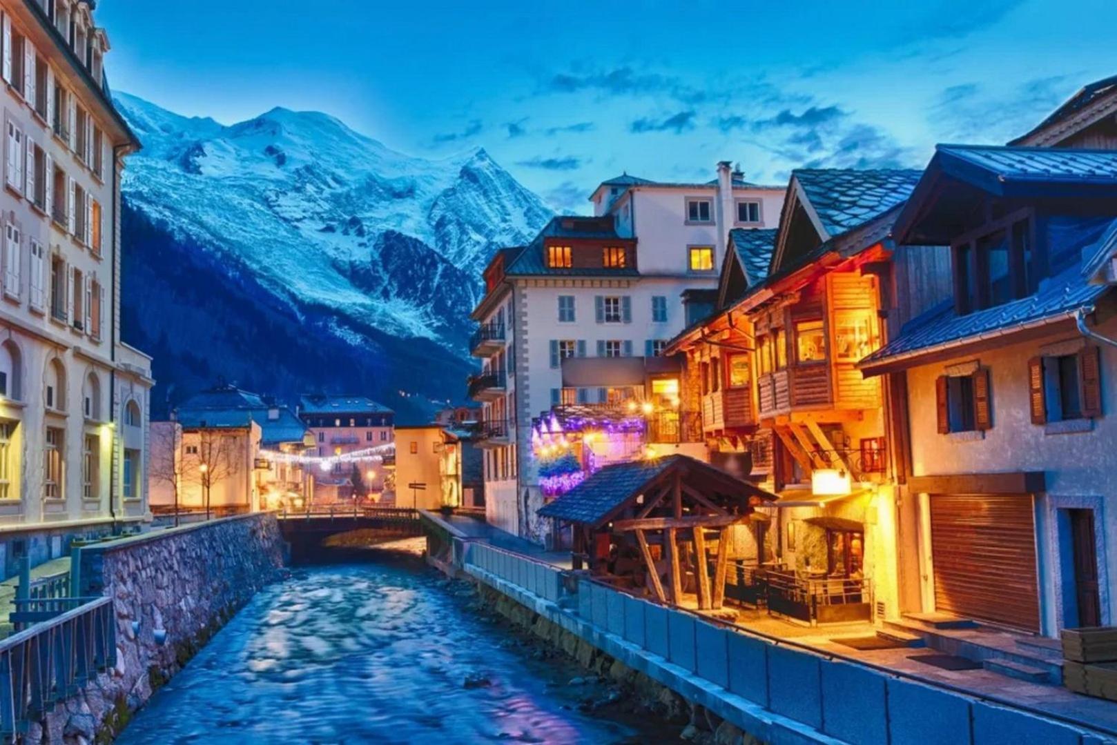 Apartment Le Pied Du Brevent - Walk To Ski Lift, Chamonix Getaway Bagian luar foto
